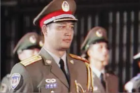 香港回归，那个让英军“下岗”的军官谭善爱，转业后如今怎么样了图片