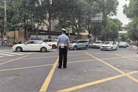 从堵车40分钟到10分钟通过 到华西看病告别堵在门口图片