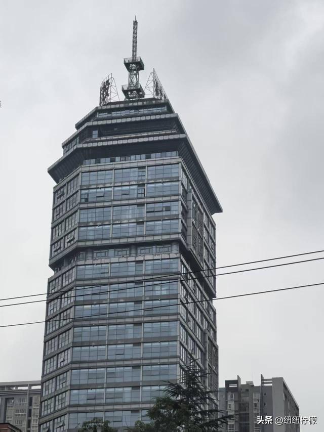 很多朋友到重庆大足区都优先选择到宝顶山石刻，忽略了北山石刻