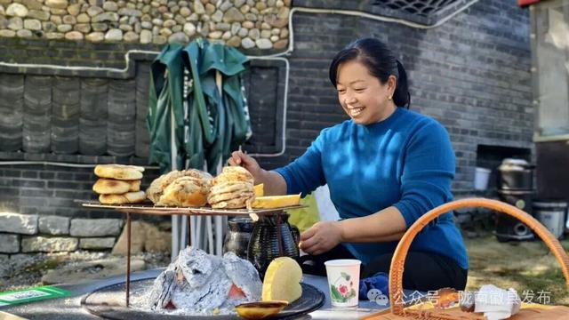 首趟！宝鸡至徽县旅游专列到站，千名游客沉浸式解锁“陇上江南”山水与美味
