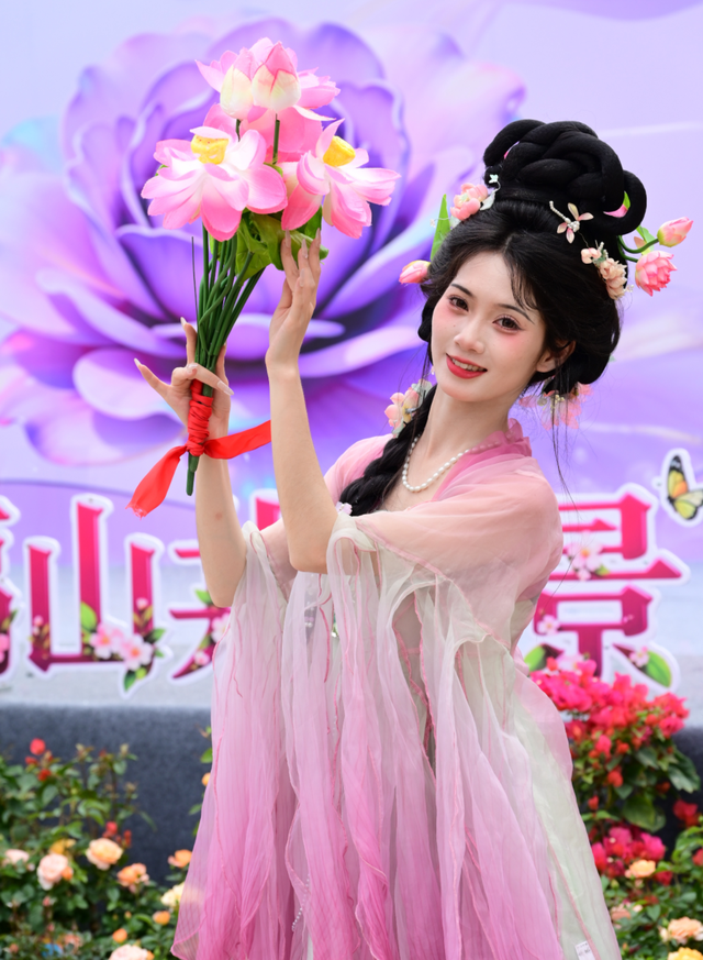 4月4日，莲花花神邂逅赛博机器人，邀您玩转观音山花朝节