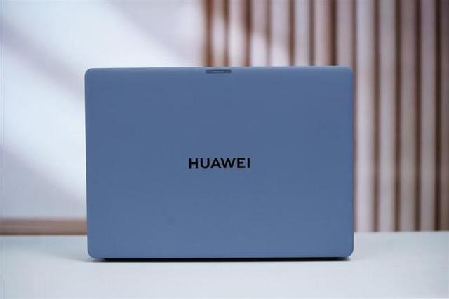 华为PC史上最重要的产品！首款鸿蒙电脑华为MateBook Pro评测