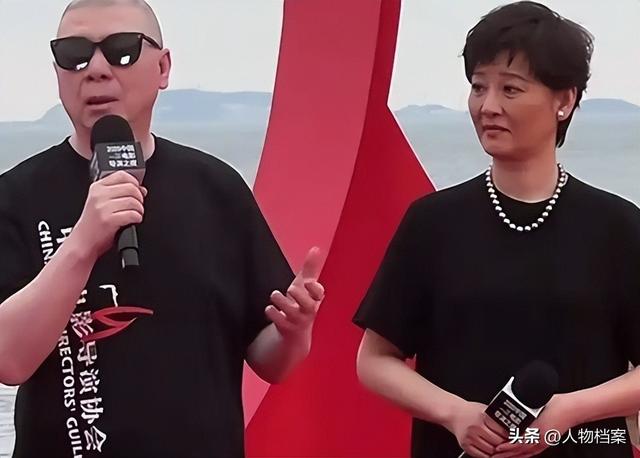 徐帆回应离婚五个月后，冯小刚再惹争议	，养女徐朵竟成了导火索