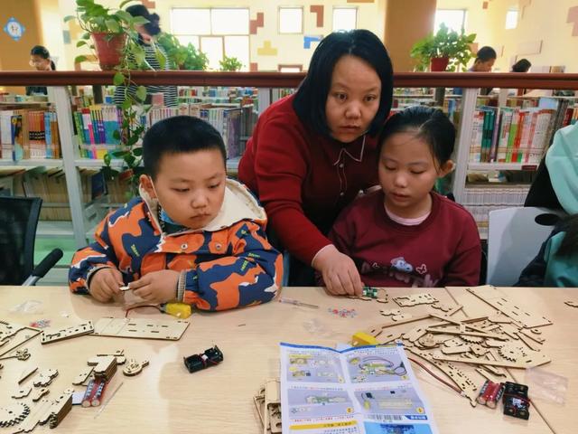【酷玩科学】“友好相伴 快乐成长”敦煌市图书馆科普实验课堂——第四期《海盗船的内部结构》
