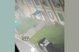 江西南昌：强对流天气突卷狂风，暴雨侵袭，一建筑工地板房宿舍坍塌，多名工人被困图片