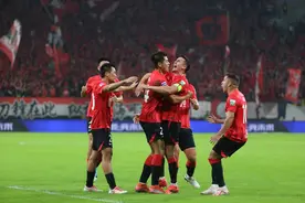 成都蓉城足球俱乐部董事长朱澜波：打进亚冠，是一份荣耀和盼望图片