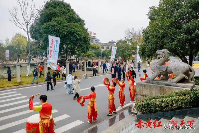 湖北文旅盛会聚赤壁，赤黄红三色韵耀荆楚