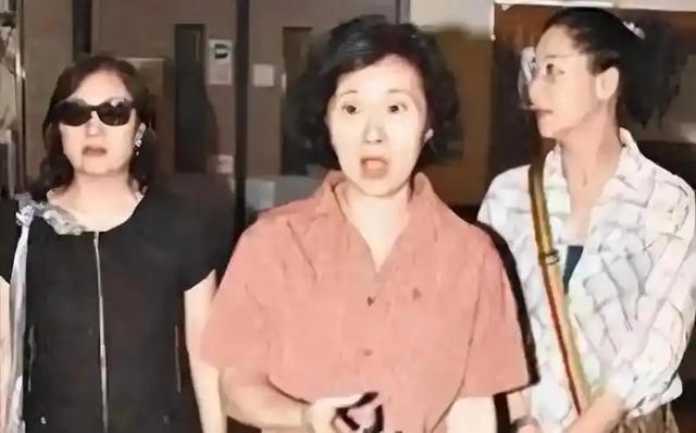 家花不如野花香！出轨保姆、逼死原配，如今过成这样只能算他活该