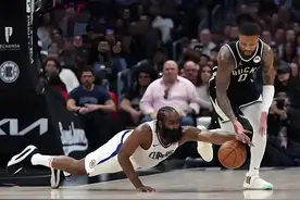 再这么打下去，哈登的生涯总得分恐怕要超过乔丹了图片