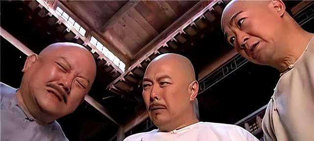 乾隆出上联：“鼠无大小皆称老”，纪晓岚机智对出下联，堪称经典