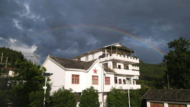乡游黔中 · 花溪区 街上村丨云端避暑记，红村星河入梦来