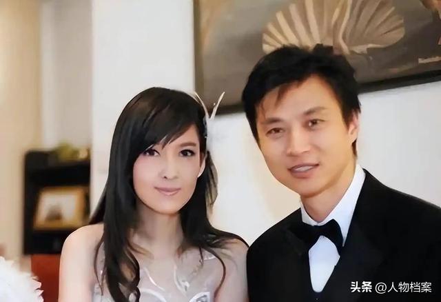 被戴8次绿帽子，3次被捉奸在床，这就是我们“玉女”守卫的爱情
