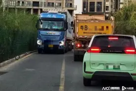 龙岗一小区入住5年出行难，街道办：计划下半年完成整治图片