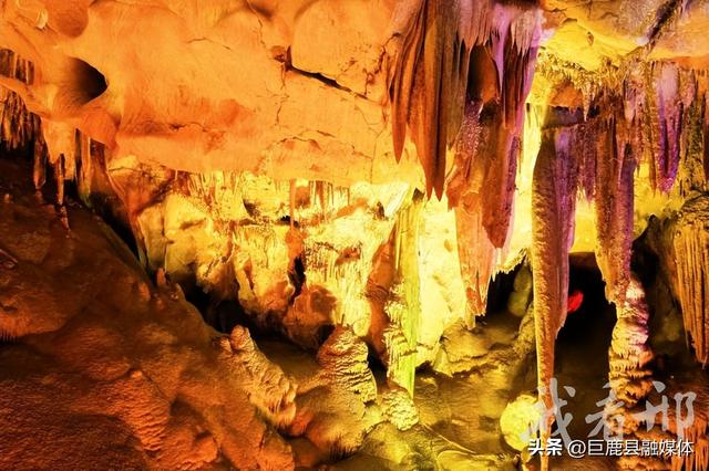 第九届省旅发大会——相约“太行泉城 美丽邢台” | 溶洞景观奇 天台山色美