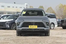 2025款别克昂科威Plus上市，取消48V轻混，售价22.99万-25.99万图片