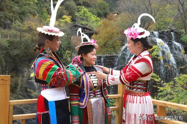 初冬，与白马山寨共赴一场诗意之约