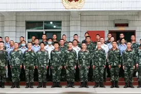我在看守所当武警的日子，第一次站岗执勤，记忆深刻！图片