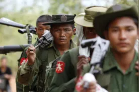 缅北战火离云南仅1公里，居民收到避险通知，边防要尽快加强部署图片