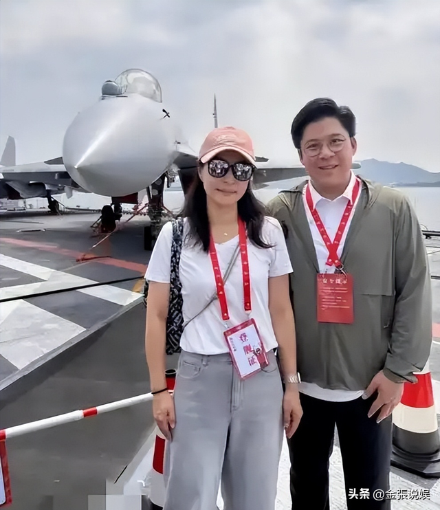 霍震霆没想到，44岁儿媳郭晶晶再次官宣喜讯	，让整个阔太圈沉默了