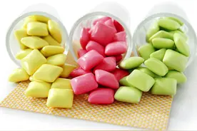 明明有口臭，但自己闻不到？提醒：白开水里加“它”，口气更清新图片