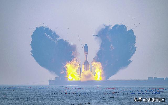 拒当“大力飞砖”!600 吨推力不蛮干,海上发射硬实力曝光!