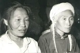 真实白毛女，活到80岁尽享天伦，儿子参军，孙子竞赛得奖图片
