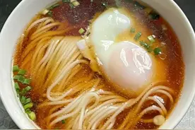 早餐是一天中最重要的一餐，再忙也一定要好好吃早餐。图片