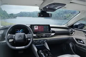 SUV+轿车+旅行车三合一，24款凡尔赛C5X上市！仅13万了图片