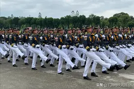 岛内别惊讶黄埔百年的台军正步：改成现在这样并没有错图片