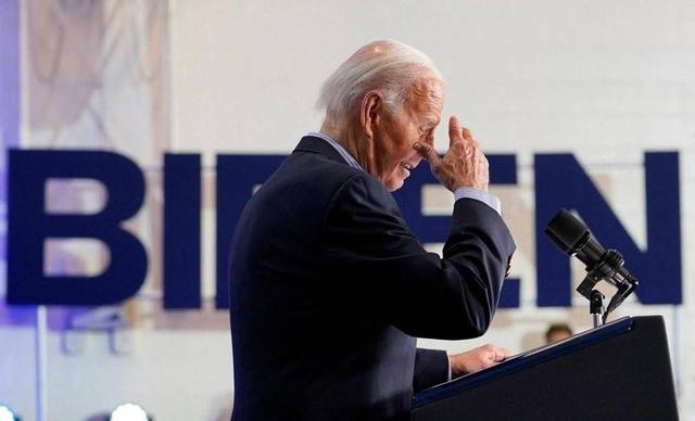 美国曝出惊天丑闻，拜登可能根本没当过总统，任期签名非本人