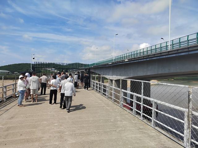 夏日东北行：8月3日，游珲春防川景区，一眼望三国。