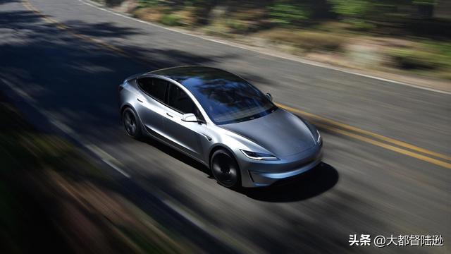 马斯克要拿万亿薪酬	，为何手下老臣却集体跑路？是不相信马斯克吗