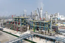 中石化十建公司岳阳石化项目部：建安全“三标”班组，促项目安全建设图片