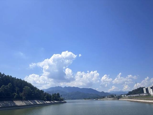如果你要写太湖的秋天……