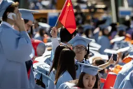 态度逆转，为什么特朗普盯上中国留学生？他们的价值有多大？图片