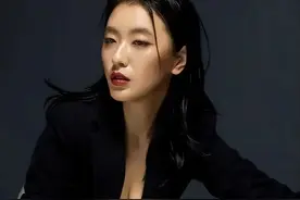 12年后再看“一脱成名”的赵铭，一夜爆红后的背后经不起推敲！图片