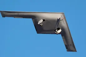 美国六代机B21隐形轰炸机首飞 相比B2并无革命性进步图片