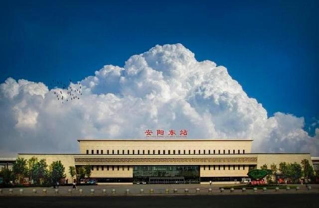 中国河南省五大历史古城：1、商丘古城，2	、许昌古城，3、开封