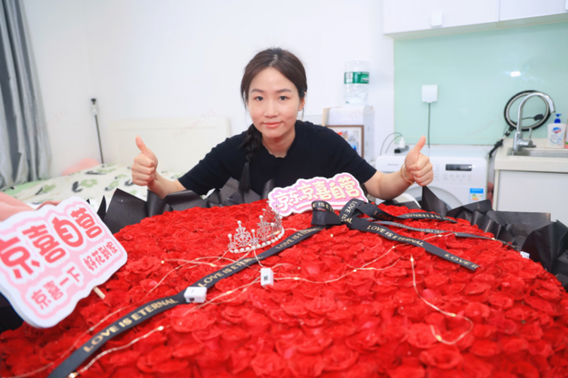 京东京喜自营遇上七夕！为第3亿个用户送上999朵玫瑰