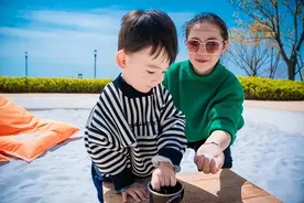 我80后，未婚在美国做试管生子，爸爸听后哭了，这事没法和亲戚说图片