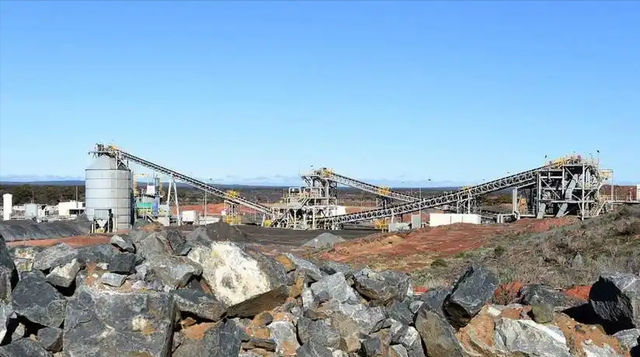 中美正式发文通知，一分不差地按时履行承诺，两国率先成为大输家