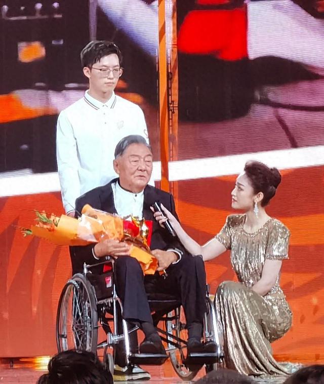 名导翟俊杰病逝！他生前最骄傲的事：我的一双儿女都没有出国
