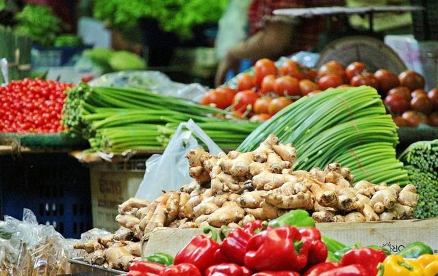 我退休8年，不断地旅游试错，发现：人老之后这样旅行更舒服自在