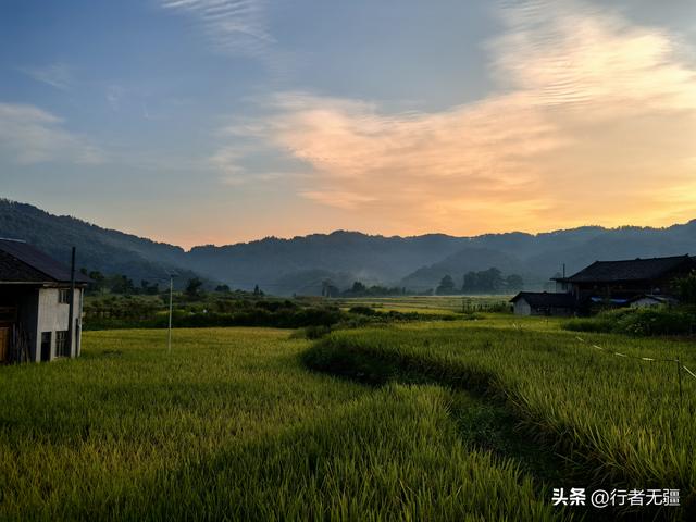 贵州山村清晨：大自然的诗意长卷
