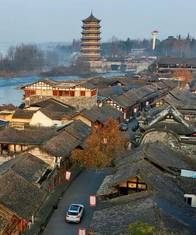 四川最美的6个古镇，有车没车，此生必去一次！
