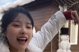 “挖呀挖”黄老师现状曝光：住城郊大别墅，在家带娃，拍广告赚钱图片