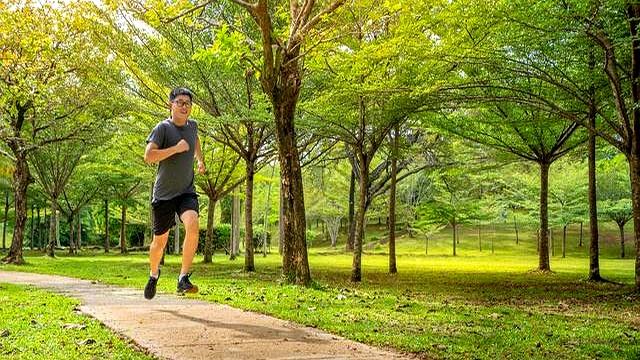 血压高的人，不能跑步？医生警告：不止跑步，这些事也尽量避免！