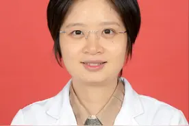 事闹大了，南方医科大领导召开紧急会议，俞莉医生疑似被停职。图片