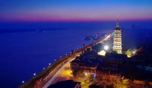 中国“退步”最快的城市:曾与上海、南京齐名,如今沦为三线城市