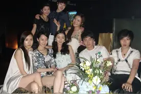 陈晓成名前的老照片 大学时期兼职艺考老师图片